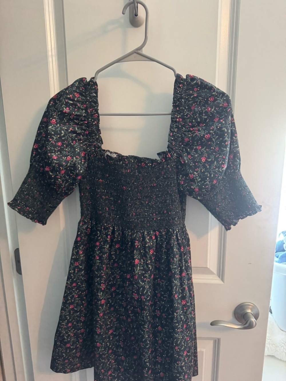Hill House Forest Green Floral Smocked Puff-Sleeve Dress new with tags!!! - Picture 3 of 5